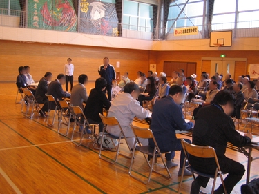 平成23年度第1回吉里吉里地域復興協議会（吉里吉里中学校体育館）