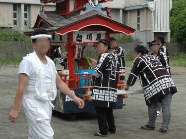 山梨県富士川町の善国寺から赤浜八幡神社に寄贈された神輿