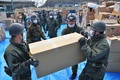 寺野物資集積所での自衛隊の救援活動
