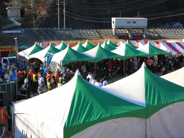 2011年12月大槌川で開催されたおおつち鮭まつり