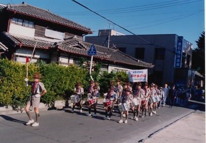 震災前の吉里吉里地区歩け歩け会のパレード