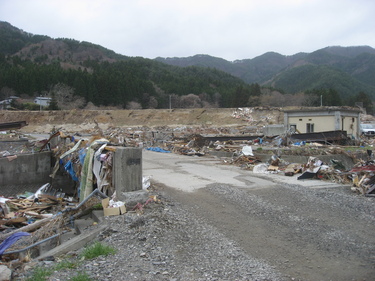 浪板地区で海側から山側を撮影