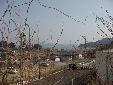 大槌学校給食センターから撮った対岸の山火事
