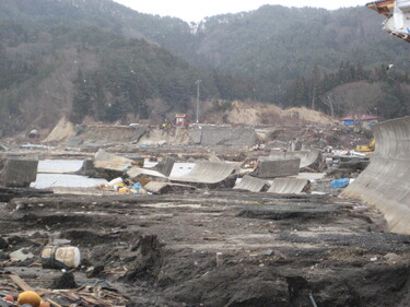 吉里吉里地区　堤防損壊状況