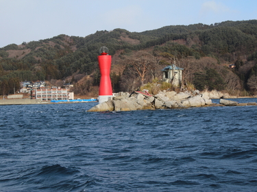 大槌湾に浮かぶ蓬莱島
