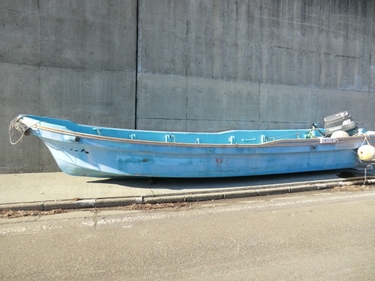 放置されている漁船