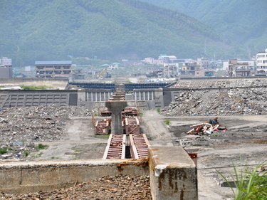 震災4か月後の状況