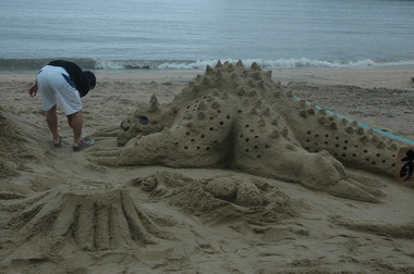吉里吉里で砂の芸術祭が開催
